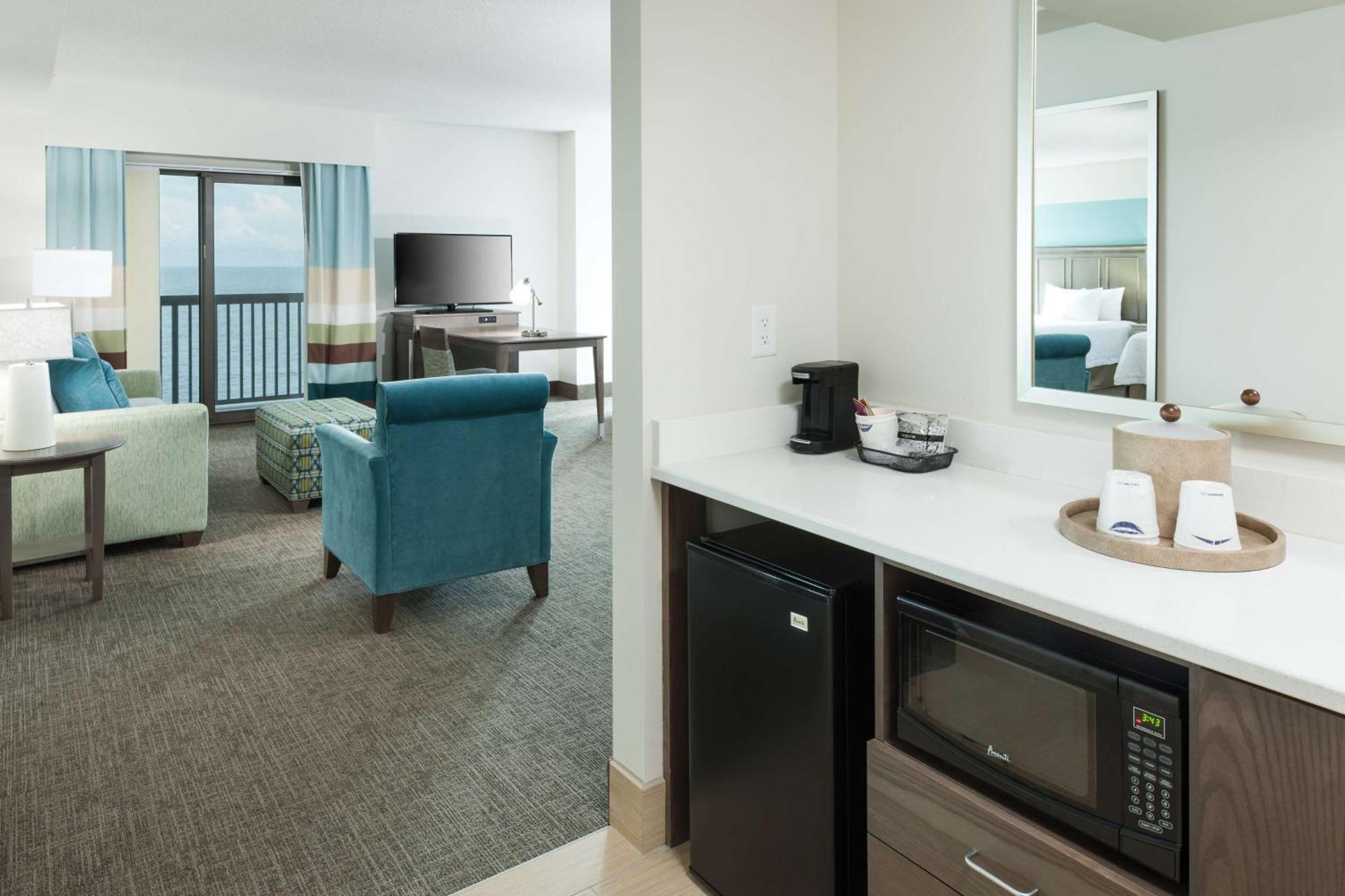 Hampton Inn & Suites By Hilton Carolina Beach Oceanfront Екстер'єр фото
