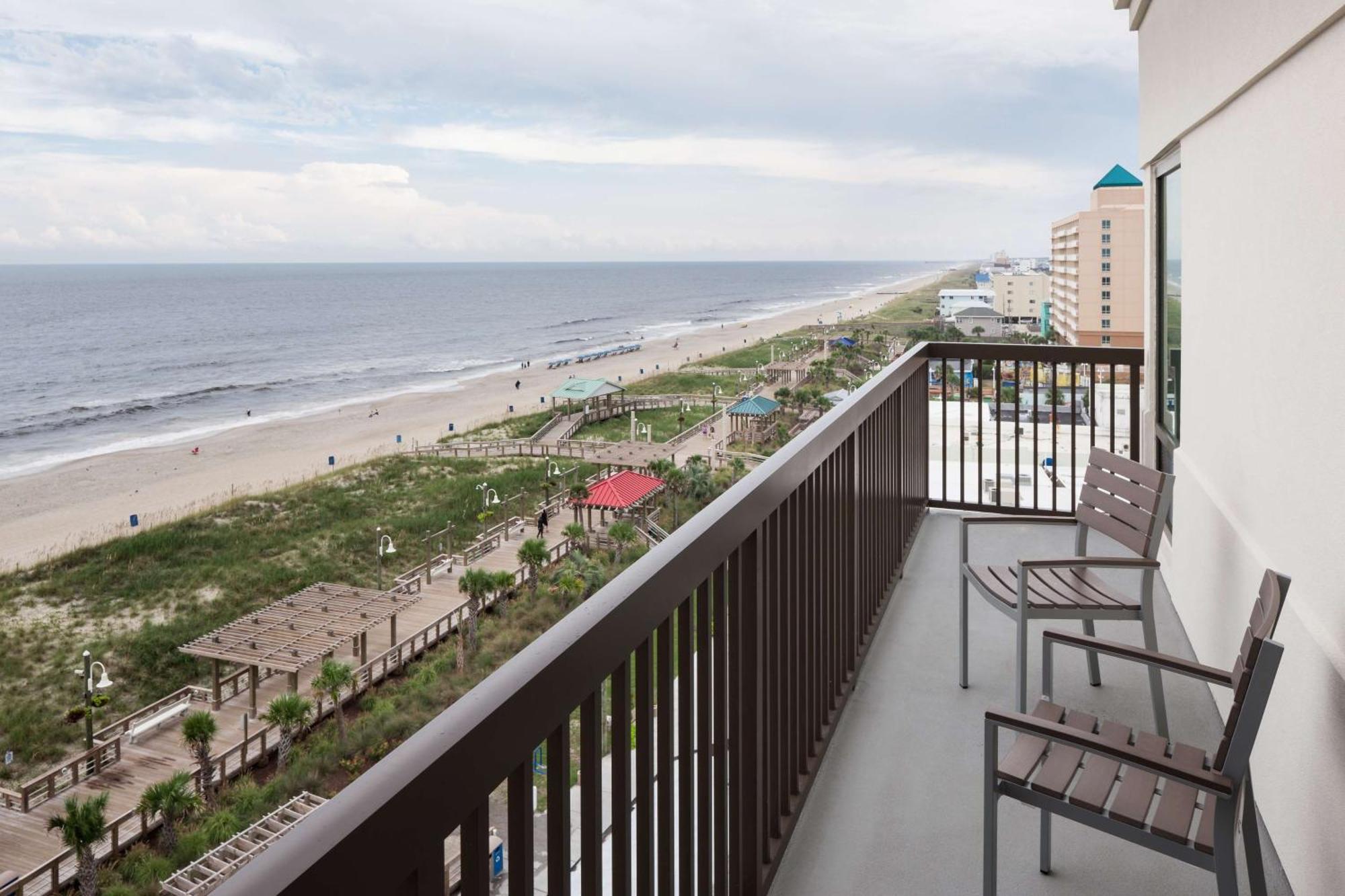 Hampton Inn & Suites By Hilton Carolina Beach Oceanfront Екстер'єр фото