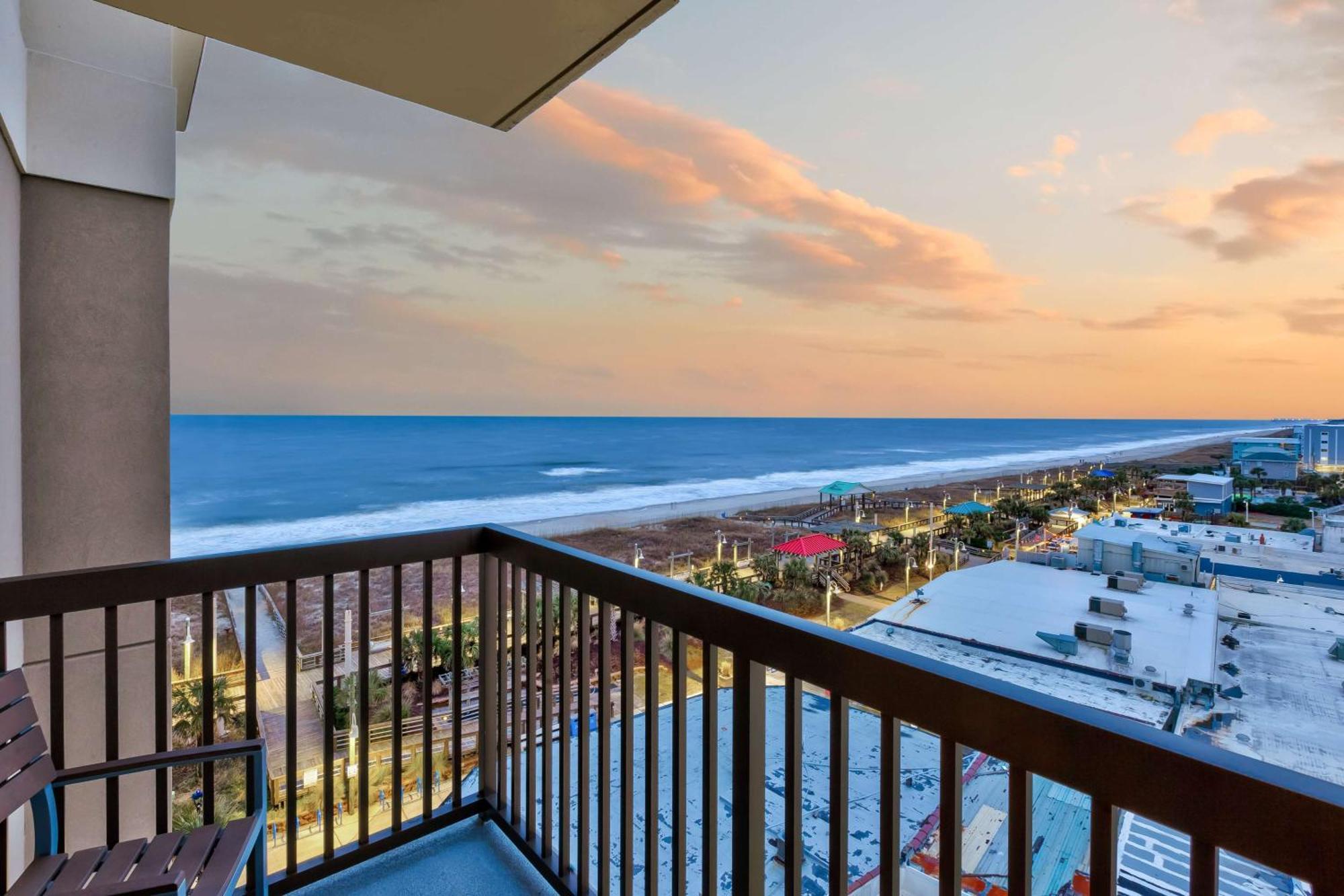 Hampton Inn & Suites By Hilton Carolina Beach Oceanfront Екстер'єр фото