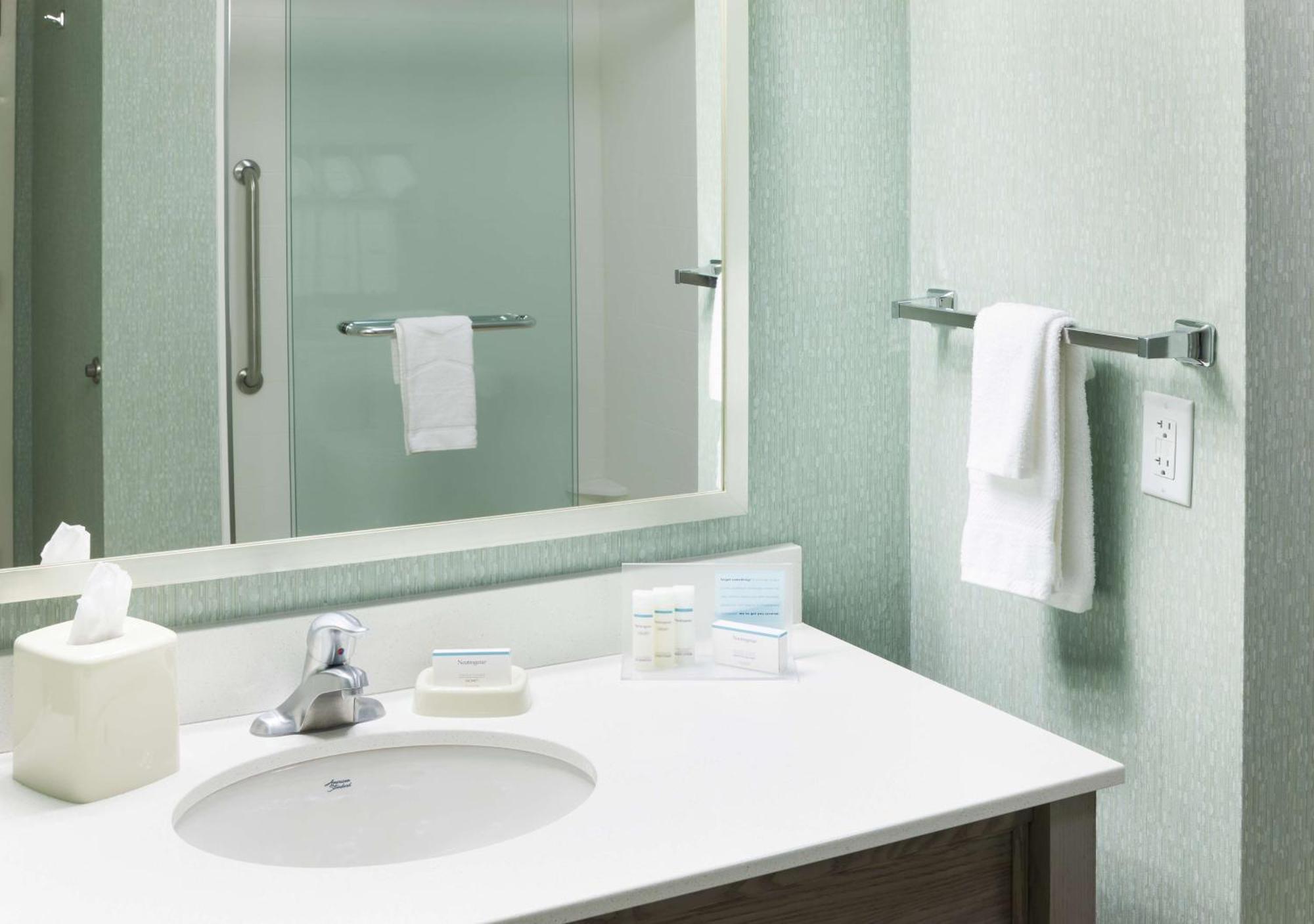 Hampton Inn & Suites By Hilton Carolina Beach Oceanfront Екстер'єр фото