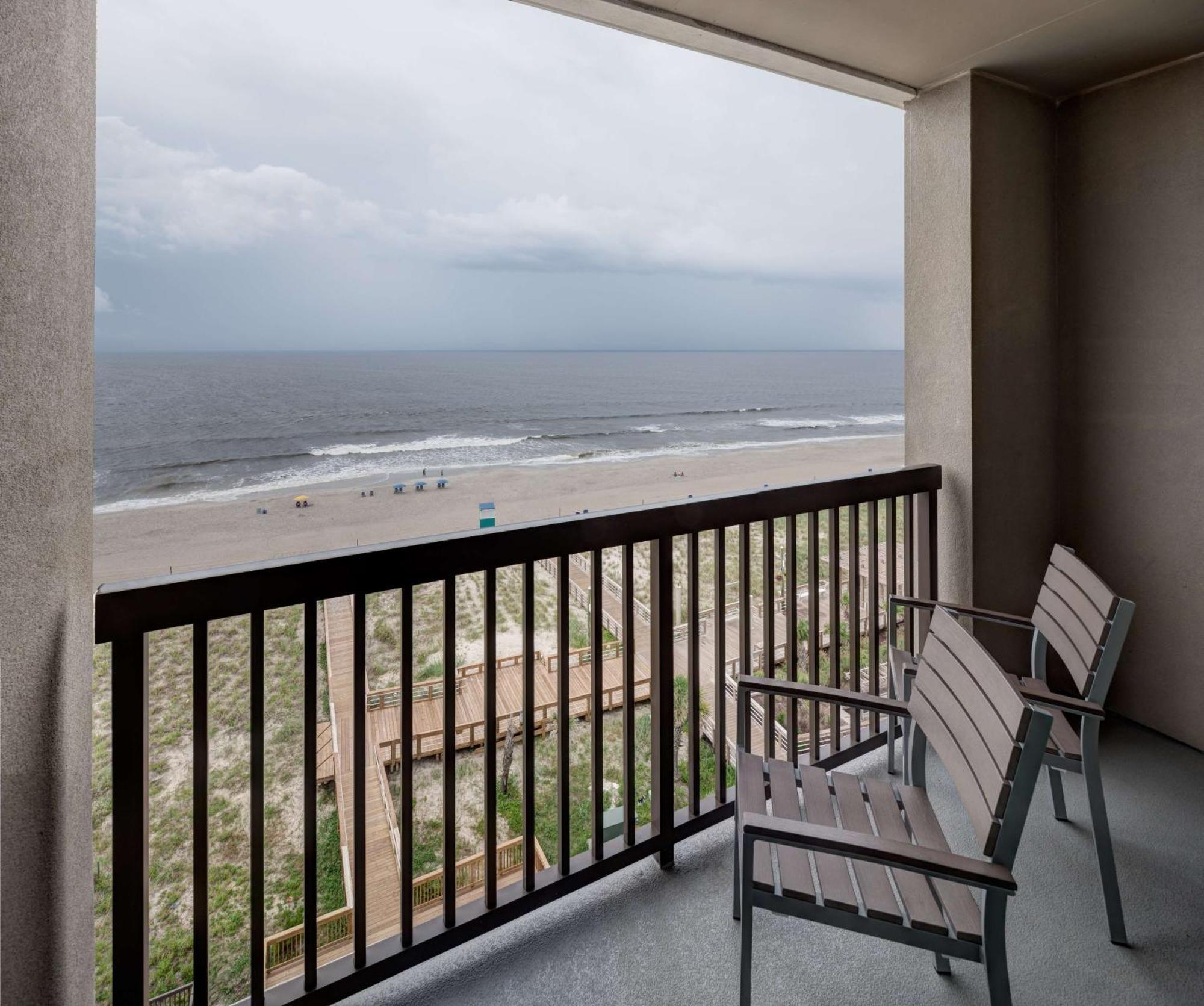 Hampton Inn & Suites By Hilton Carolina Beach Oceanfront Екстер'єр фото